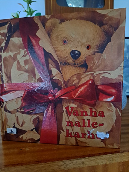 Vanha nalle-karhu lasten kirja 5e