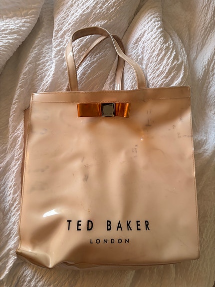 Ted Baker laukku