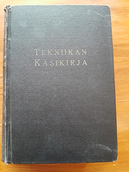 Tekniikan käsikirja vuodelta 1942.