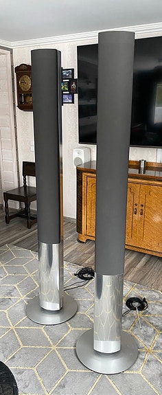 Bang & Olufsen BeoLab 1 kaiuttimet