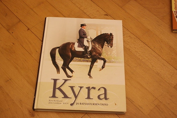 Kyra Kyrklund Kyra ja Ratsastuksen Taito