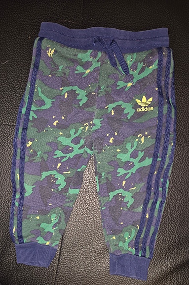 Adidas housut 86