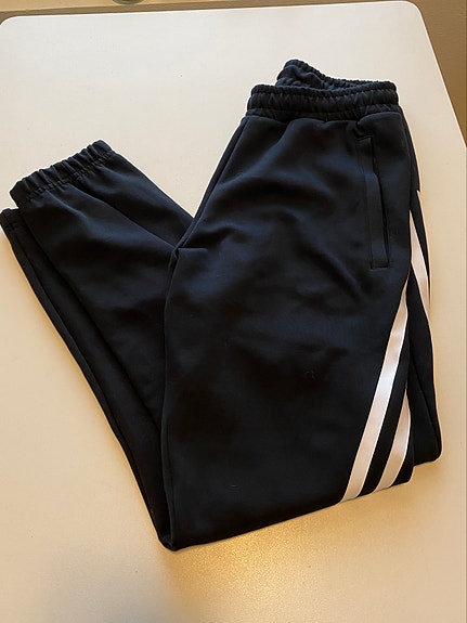 Adidas collegehousut