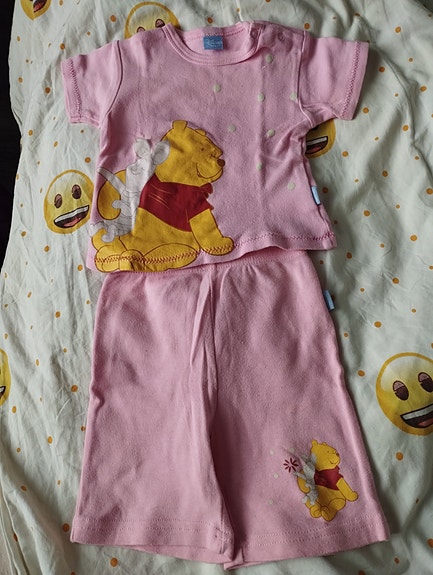 70 cm Disney Nalle Puh shortsit ja T paita asu