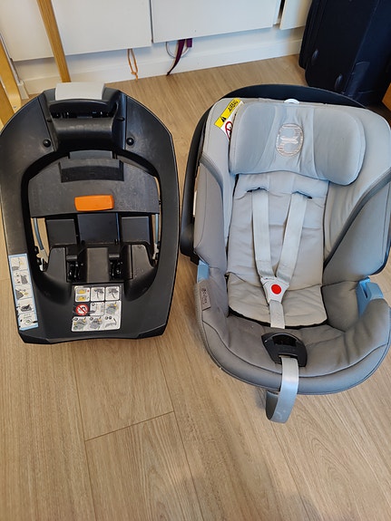 Cybex turvakaukalo ja yhteensopiva telakka