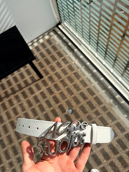 Acne Studios logo-vyö — valkoinen / hopea | Käytetty