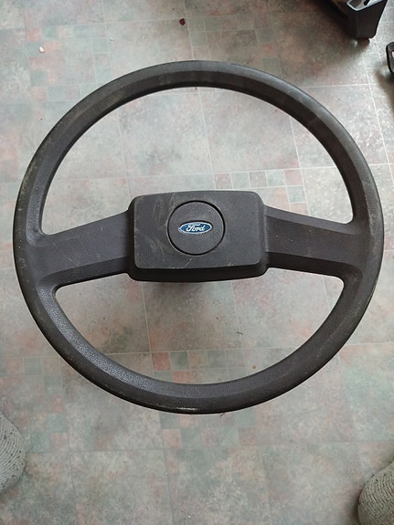 Ohjauspyörä Ford taunus -82
