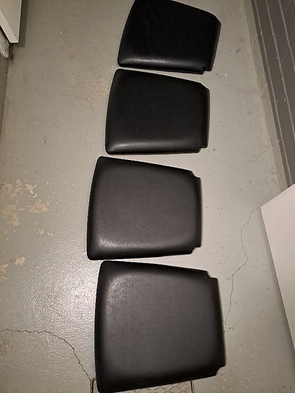 Keittiötuolien istuinosa nahkaa