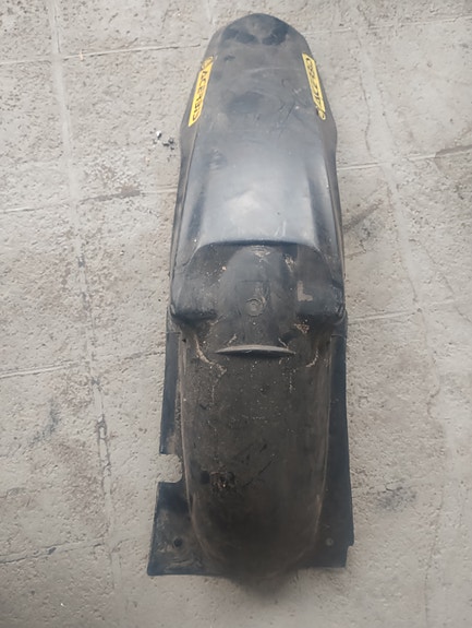 Suzuki RM lokasuoja