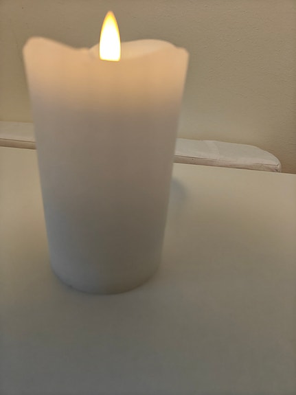 LED-kynttilä valkoinen