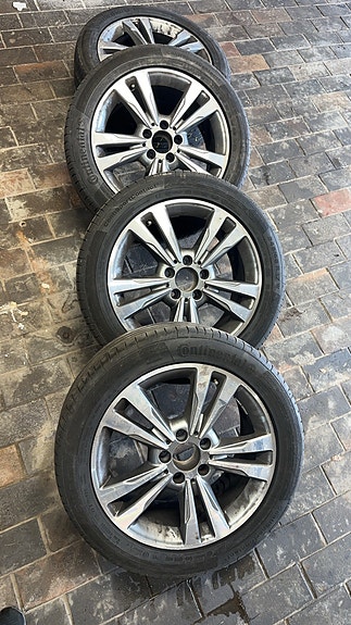 Vannesarja renkaineen 17”