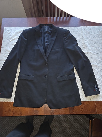 Turo musta puku LB 154, slim fit