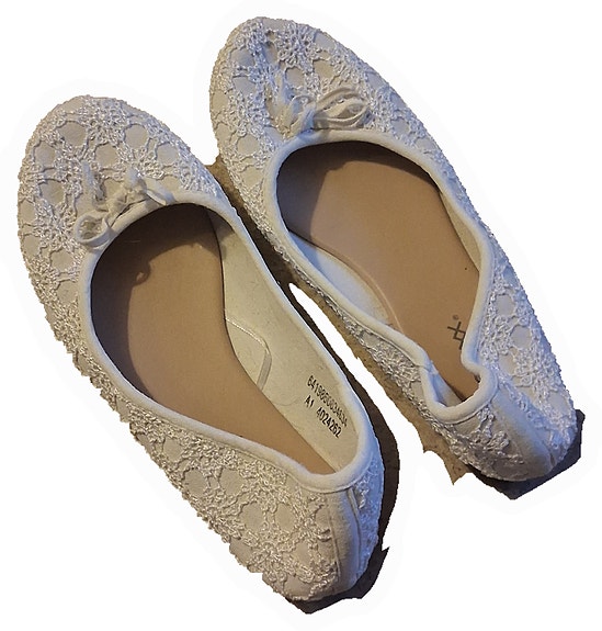 Zara ballerinat koko 39 valkoinen pitsi