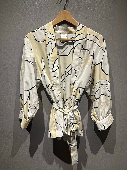 Selected femme kimono tyylinen paitapusero koko 40