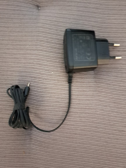 Nokia AC-3E laturi