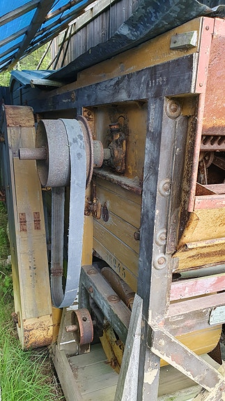 Sampo 45 merkkinen puimakone