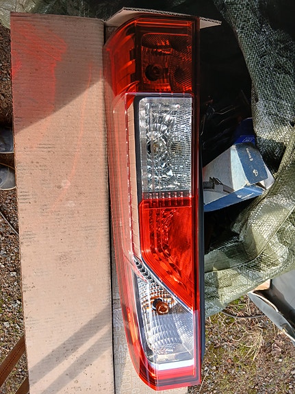 Opel Movano takavaloumpio uusi