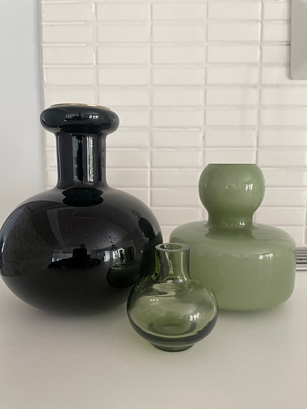 Marimekko Butticula kynttilänjalka, musta