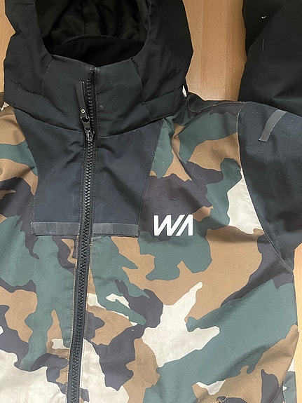 Product image 2 of 8