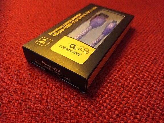 2m Premium cotton braided Micro-USB charging & data cable

2m
