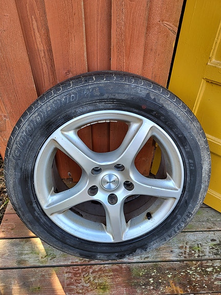 Goodride SP06 205/55 R16 kesärenkaat vanteilla