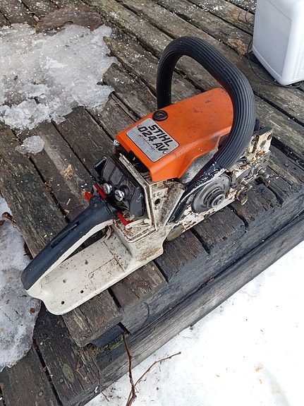 Stihl 024 osia