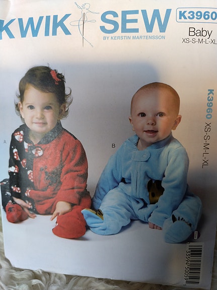 Kwik Sew K3000 vauvan haalari kaava 0-18 kk XS–XL