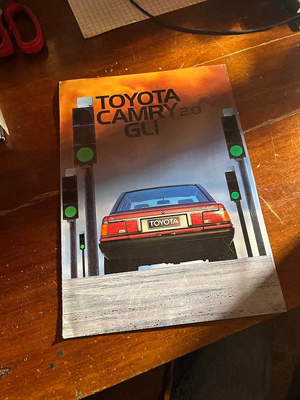Toyota Camry 2.0 GLi esite 1984