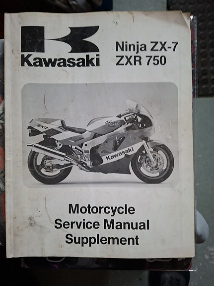 Kawasaki Ninja ZX-7 ZXR 750 moottoripyörän huoltokirja lisäosa