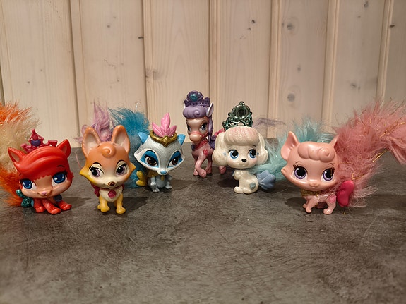 Disney Palace Pets hahmot