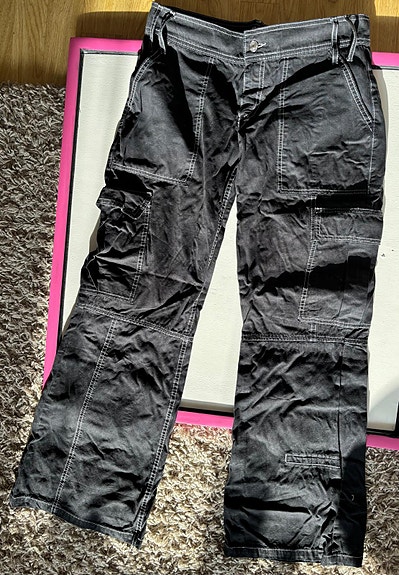 ASOS reisitasku housut 36 musta