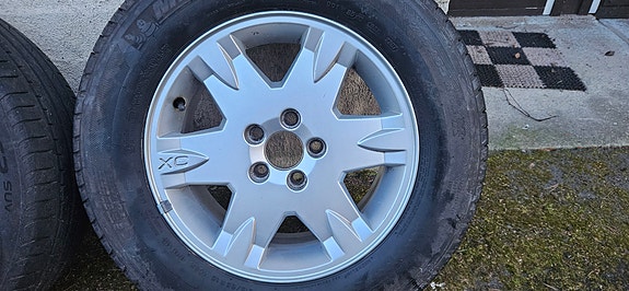 Volvo XC vanne 1kpl 7.0J x 16, ET49 (esim. xc70 mk2, v70 jne.)