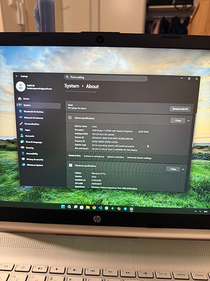 HP Laptop 15s – 15.6 inch FullHD/ AMD Ryzen 7 4700U / Radeon Graphics / 16GB RAM