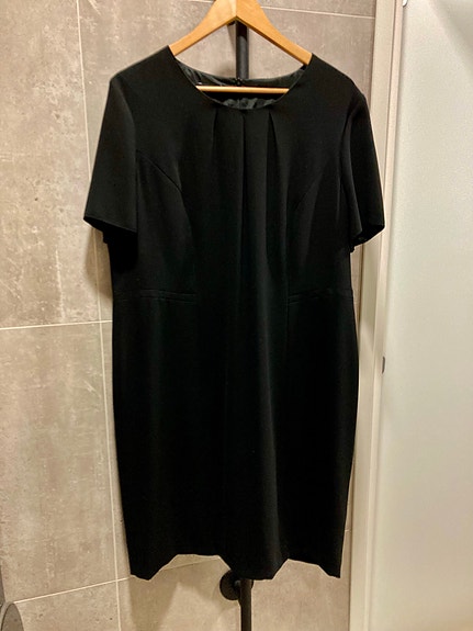 Juhlamekko, Gerry Weber koko 46