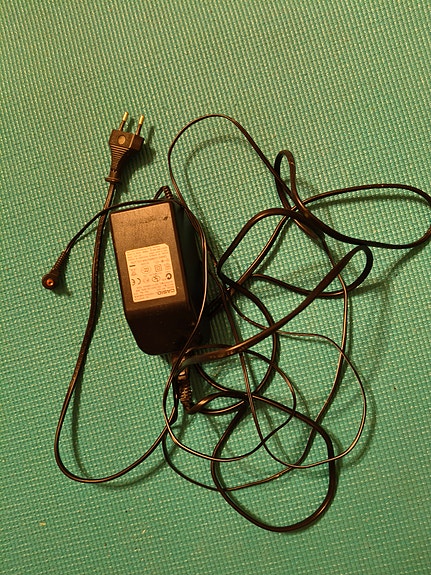 Sähköpianon adapteri Casio