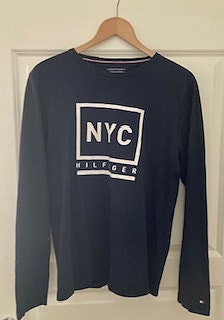 Myydään miesten Tommy Hilfiger paita