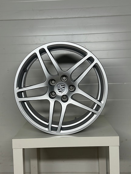 Porsche Vanteet OEM  8.0Jx18 / 9.0Jx18  5x112
