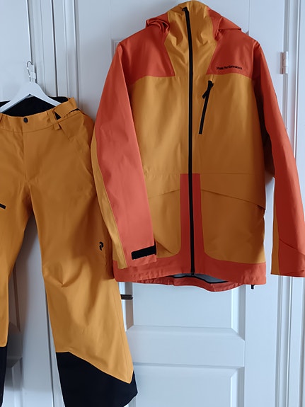 Peak performance laskettelupuku koko S