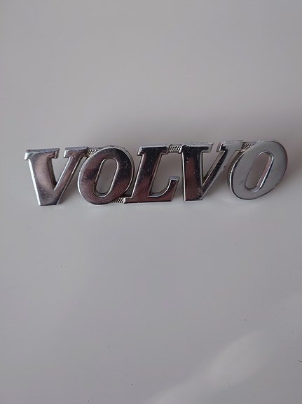 Volvo merkki  kromi
