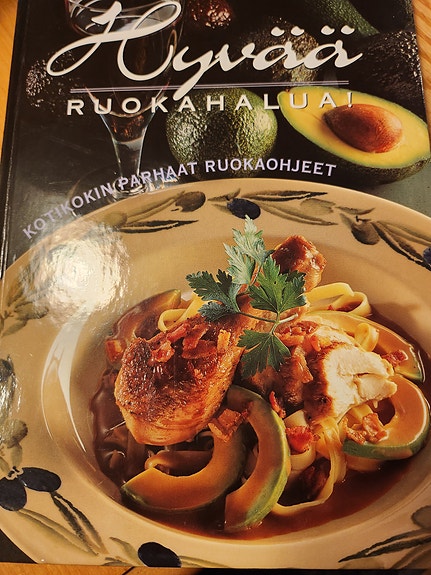 Hyvää ruokahalua keittokirja kotikokin reseptit