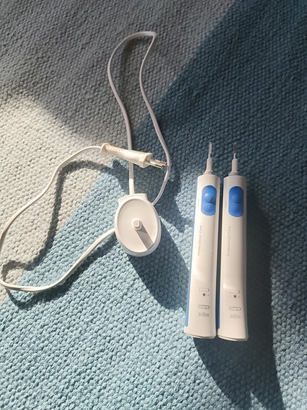 2kpl Oral-B sähköhammasharjoja