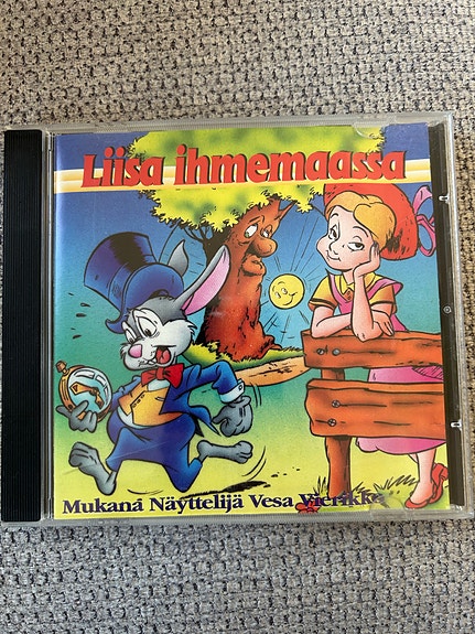 Liisa Ihmemaassa CD-äänite