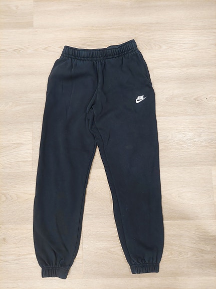 Nike college housut xs (vastaa 152 kokoa)