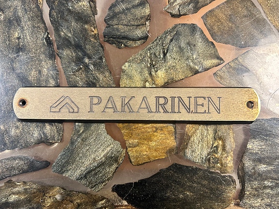 Pakarinen kyltti
