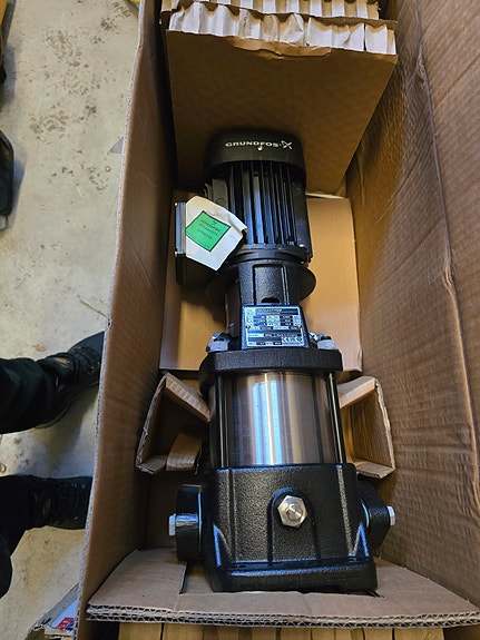 Grundfos CR3-7 pumppu 0,55 kw 1 kpl.