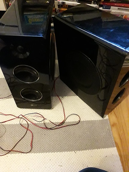 LG kaiuttimet FBS162V / Mark Levinson