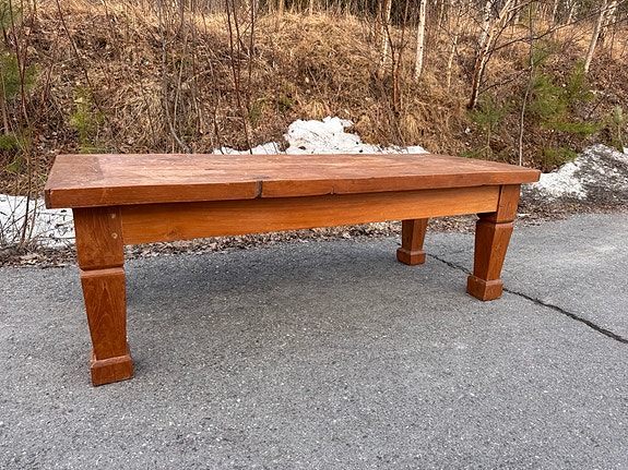 Vanha massiivipuinen kartanopöytä / talonpoikaispöytä (155 x 60 cm
