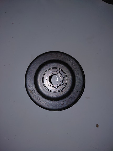 Stihl 024 kytkinrumpu