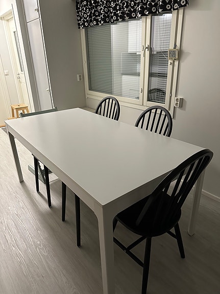 Ikea jatkettava ruokapöytä 90x180