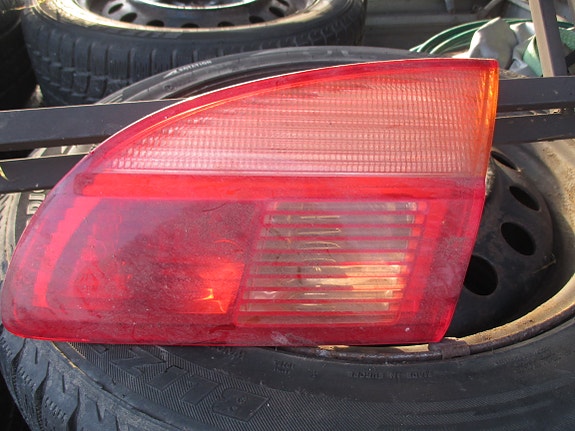 Toyota Avensis takavalo